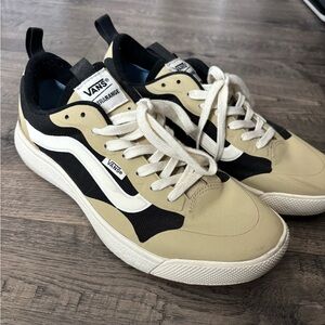 Vans Ultra Range Sneakers